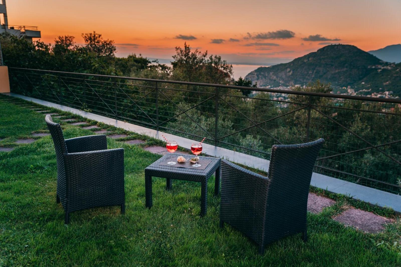 Villa Fanella, Independent House Between Sorrento & Amalfi بيانو دي سورينتو المظهر الخارجي الصورة